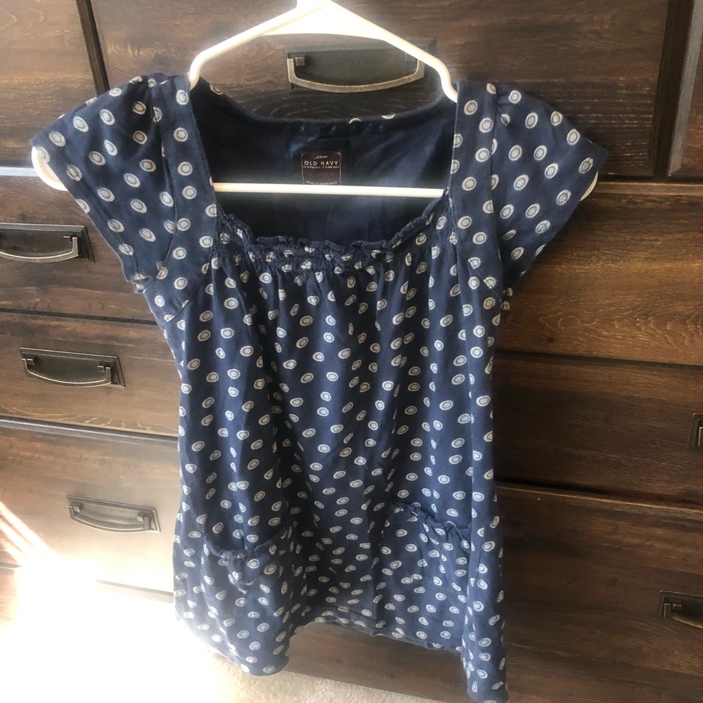 Cute girls t shirt with pockets !